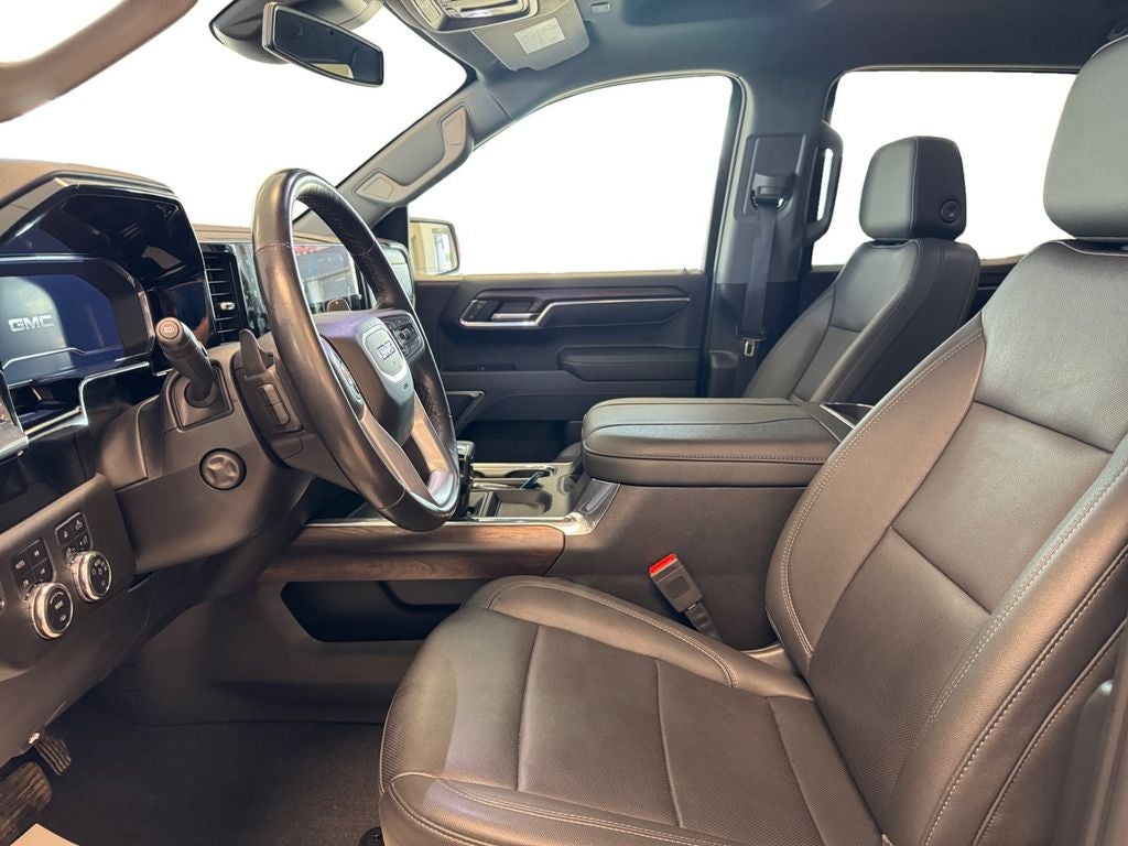2023 GMC Sierra 1500 4WD Crew Cab Short Box SLT