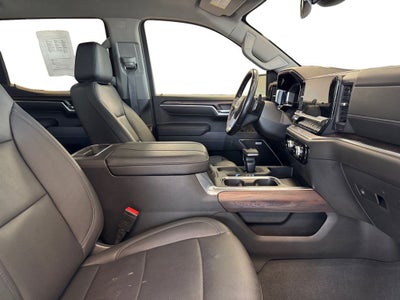 2023 GMC Sierra 1500 4WD Crew Cab Short Box SLT