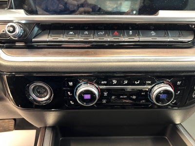 2023 GMC Sierra 1500 4WD Crew Cab Short Box SLT