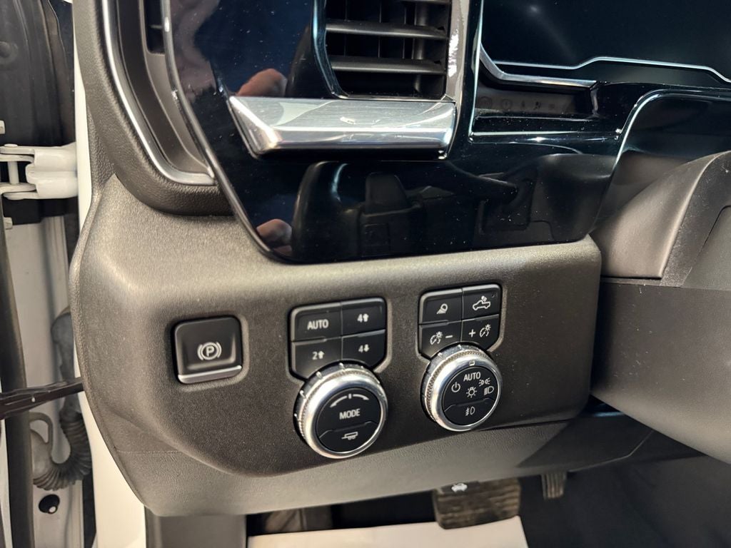2023 GMC Sierra 1500 4WD Crew Cab Short Box SLT