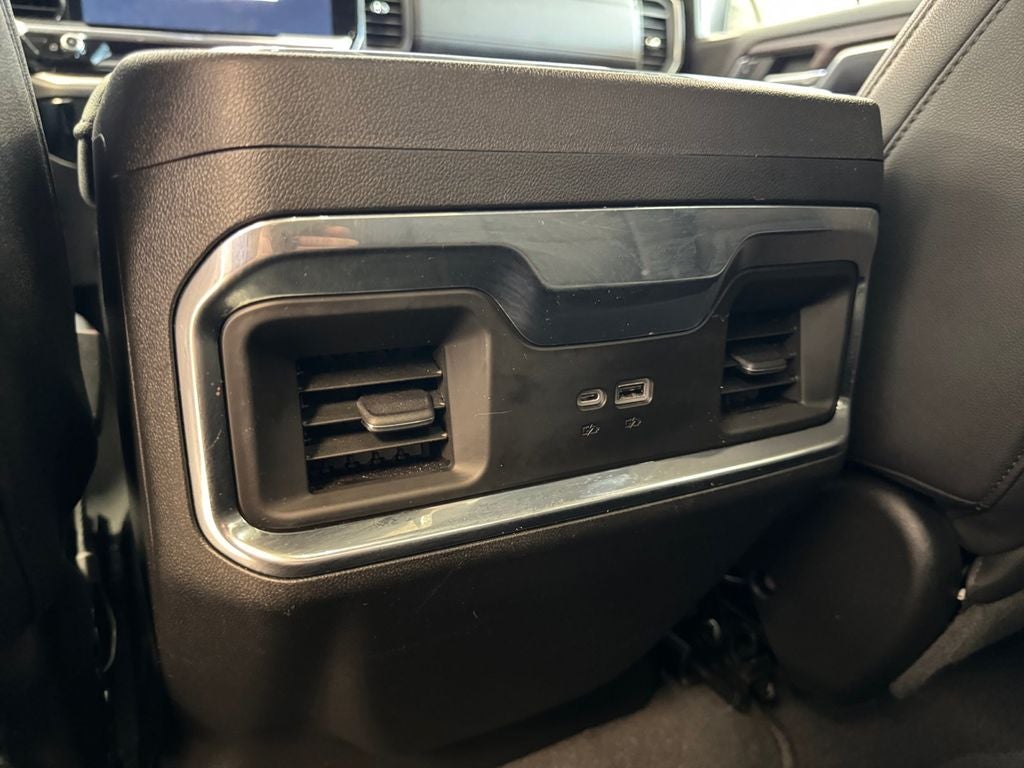 2023 GMC Sierra 1500 4WD Crew Cab Short Box SLT