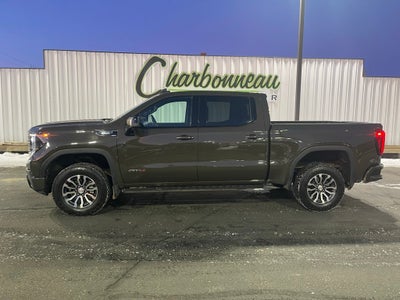 2023 GMC Sierra 1500 4WD Crew Cab Short Box AT4
