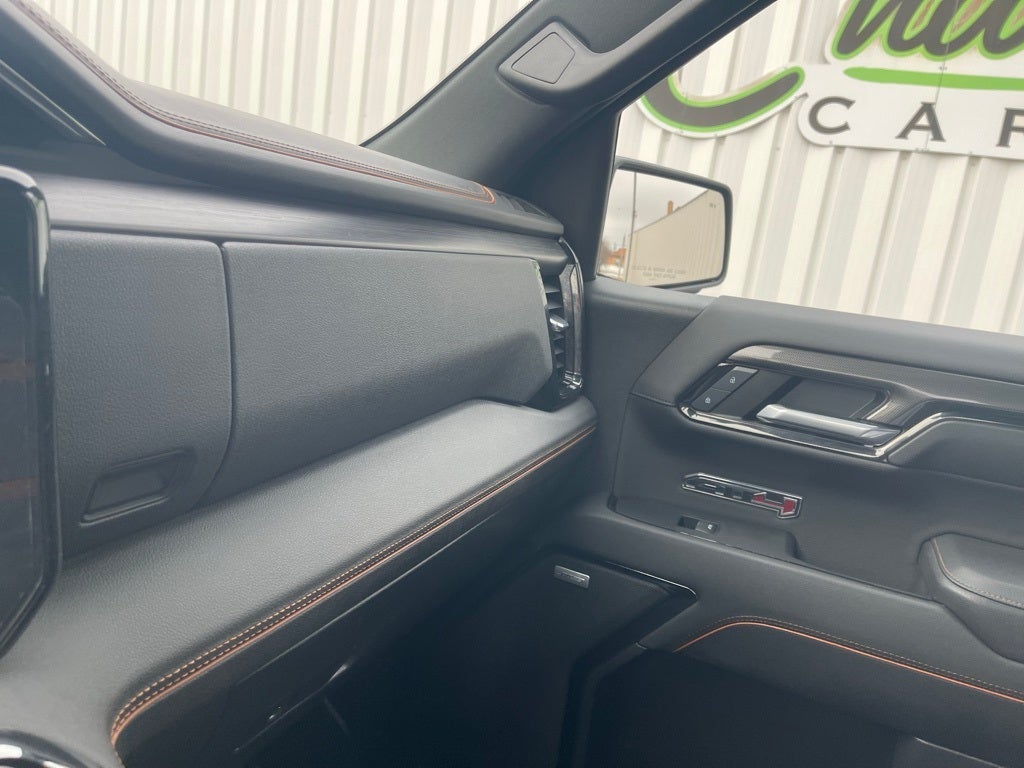 2023 GMC Sierra 1500 4WD Crew Cab Short Box AT4