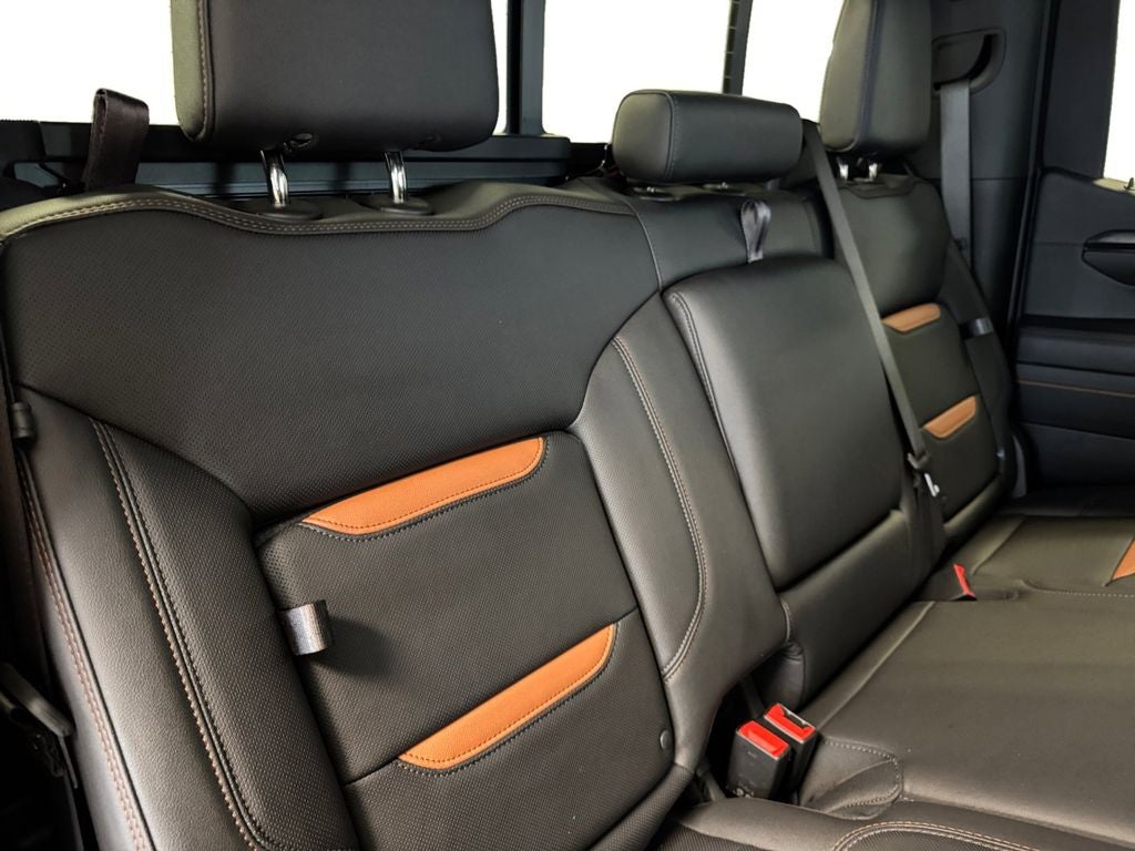 2024 GMC Sierra 1500 4WD Crew Cab Short Box AT4