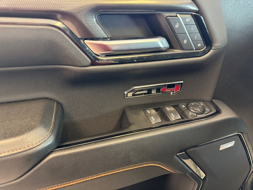 2024 GMC Sierra 1500 4WD Crew Cab Short Box AT4