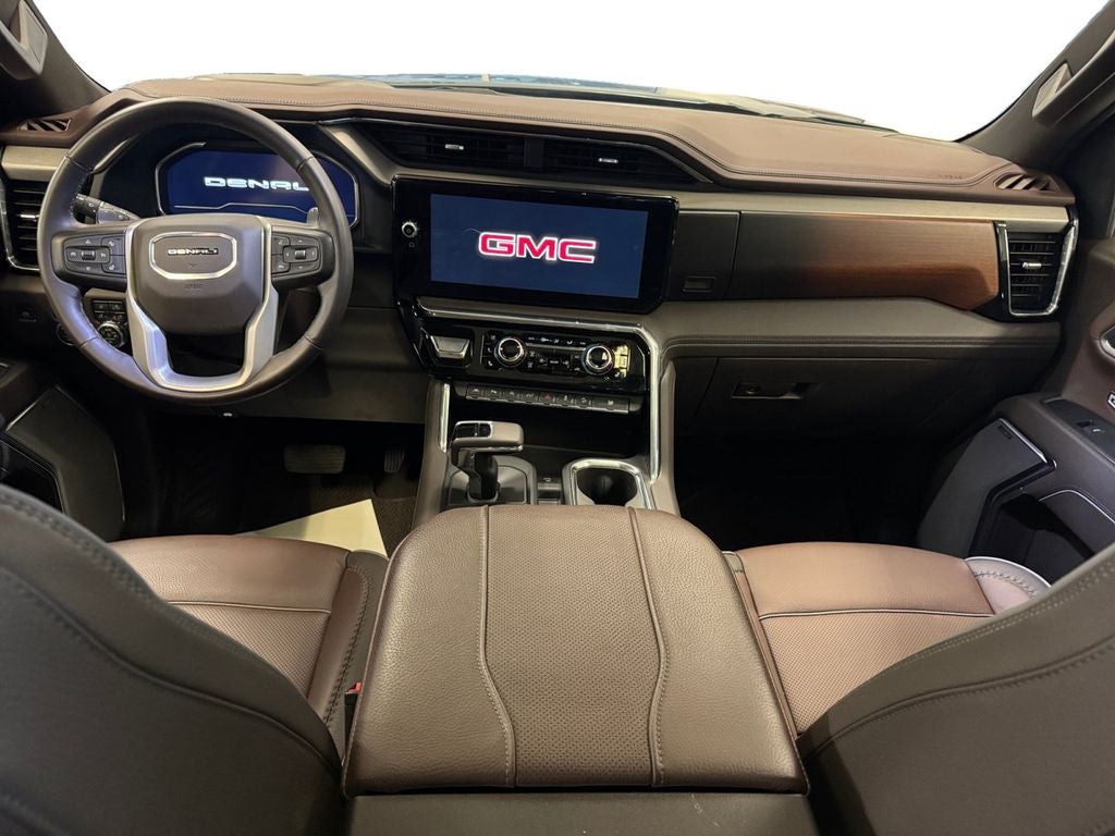 2024 GMC Sierra 1500 4WD Crew Cab Short Box Denali