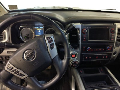 2019 Nissan TITAN PRO-4X