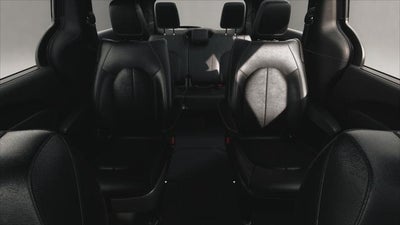 2027 Chrysler Pacifica PACIFICA SELECT AWD