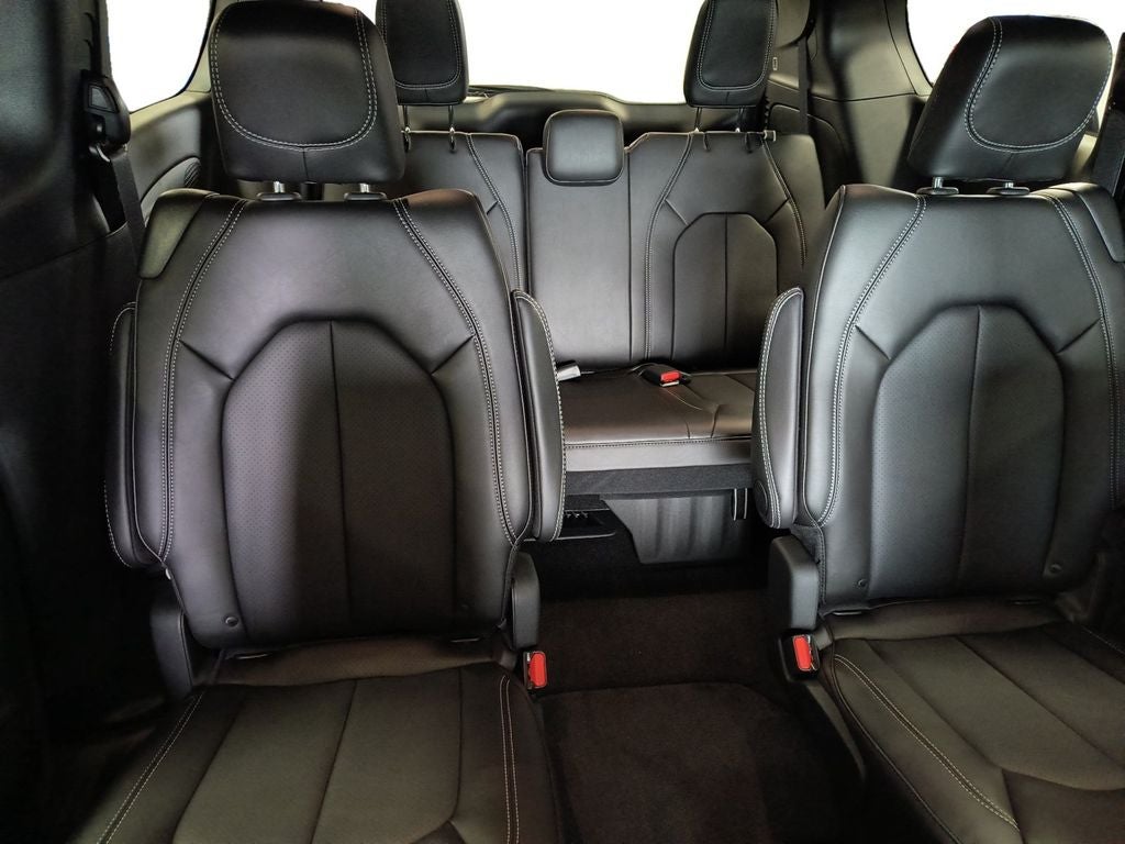 2027 Chrysler Pacifica PACIFICA SELECT AWD