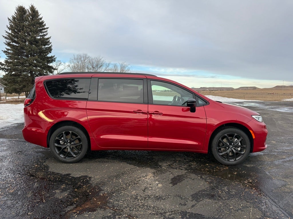 2026 Chrysler Pacifica PACIFICA LIMITED AWD