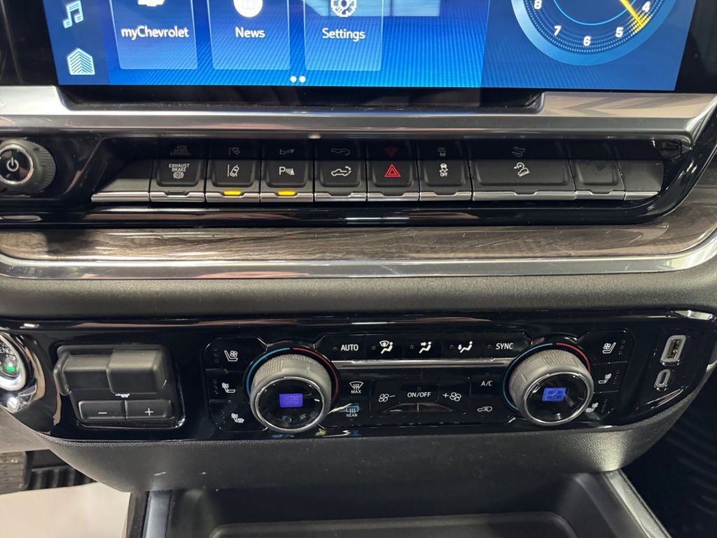 2024 Chevrolet Silverado 2500HD 4WD Crew Cab Standard Bed LTZ