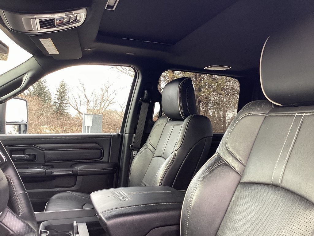 2024 RAM 3500 Limited Crew Cab 4x4 6'4' Box