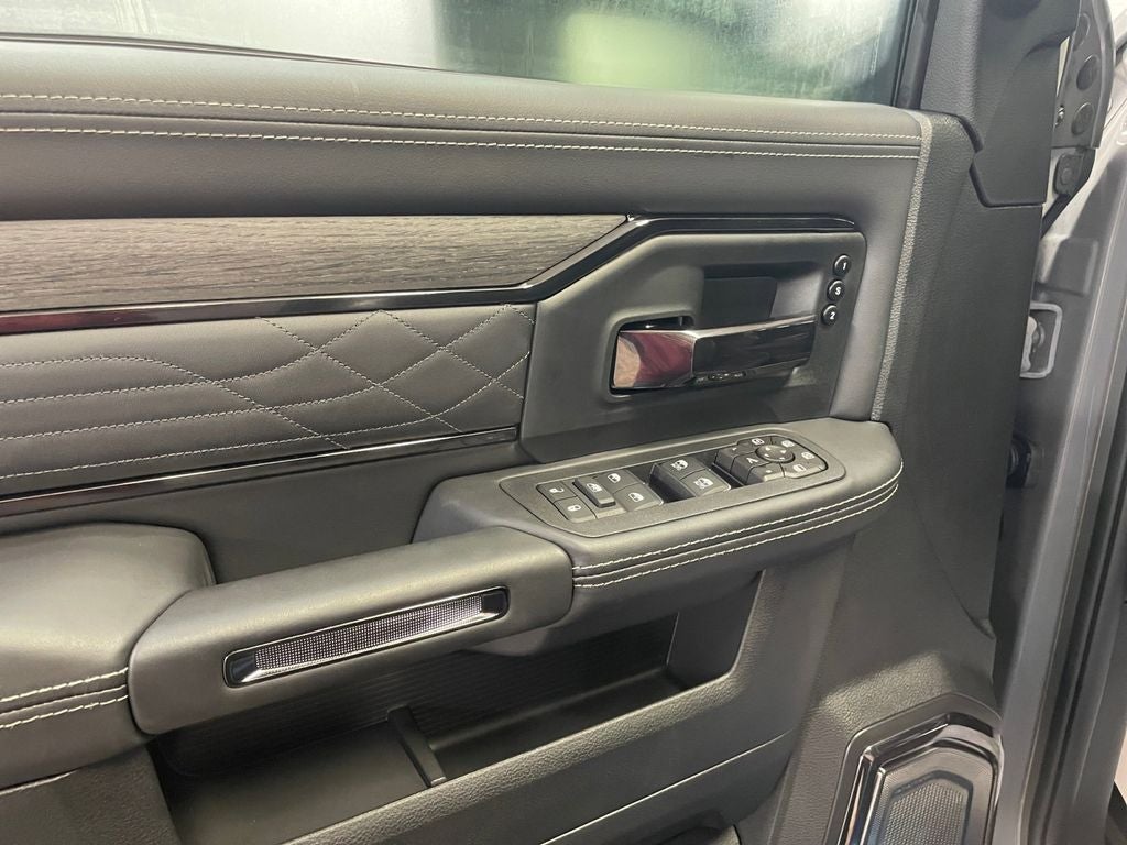 2026 RAM Ram 2500 RAM 2500 LIMITED MEGA CAB 4X4 6'4' BOX