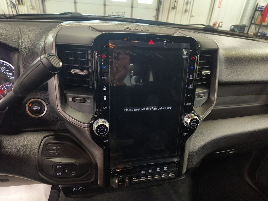 2026 RAM Ram 3500 RAM 3500 TRADESMAN CREW CAB 4X4 8' BOX