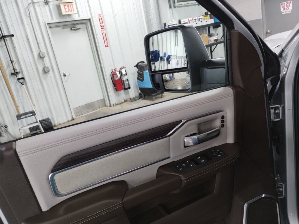2027 RAM Ram 3500 RAM 3500 LARAMIE CREW CAB 4X4 8' BOX