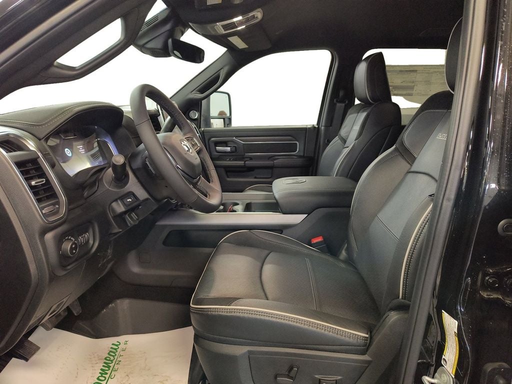 2026 RAM Ram 3500 RAM 3500 LARAMIE MEGA CAB 4X4 6'4' BOX