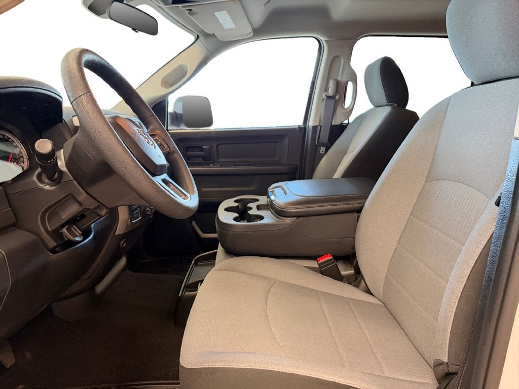 2023 RAM 1500 Classic Tradesman Crew Cab 4x4 5'7' Box