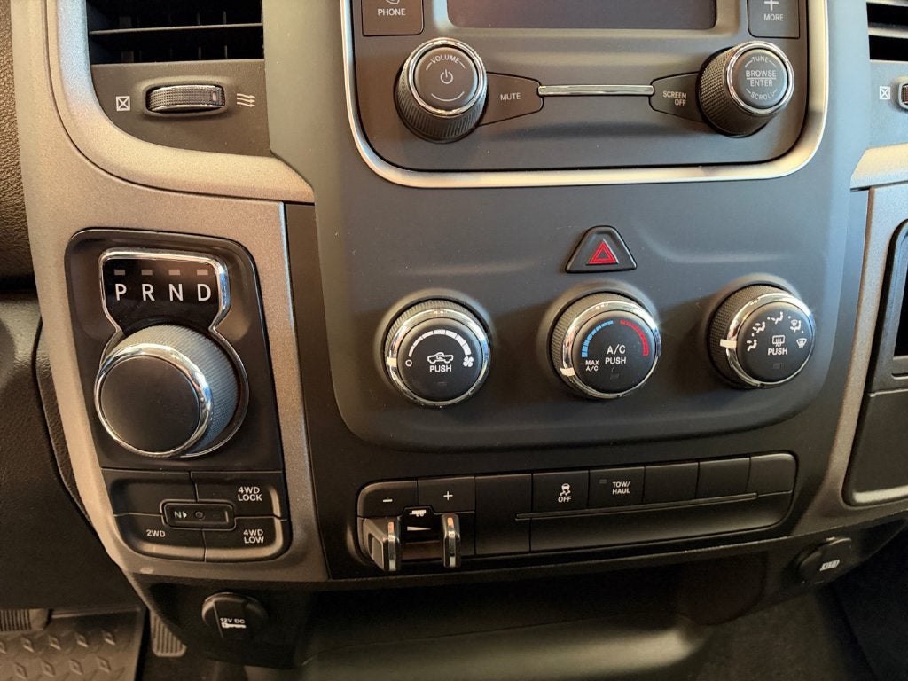 2023 RAM 1500 Classic Tradesman Crew Cab 4x4 5'7' Box