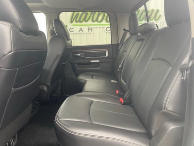 2018 RAM 2500 Laramie Crew Cab 4x4 6'4' Box