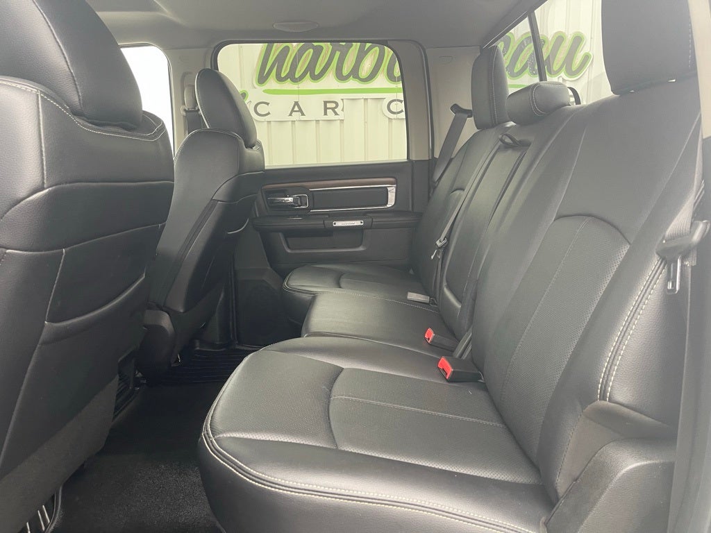 2018 RAM 2500 Laramie Crew Cab 4x4 6'4' Box