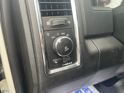 2018 RAM 2500 Laramie Crew Cab 4x4 6'4' Box