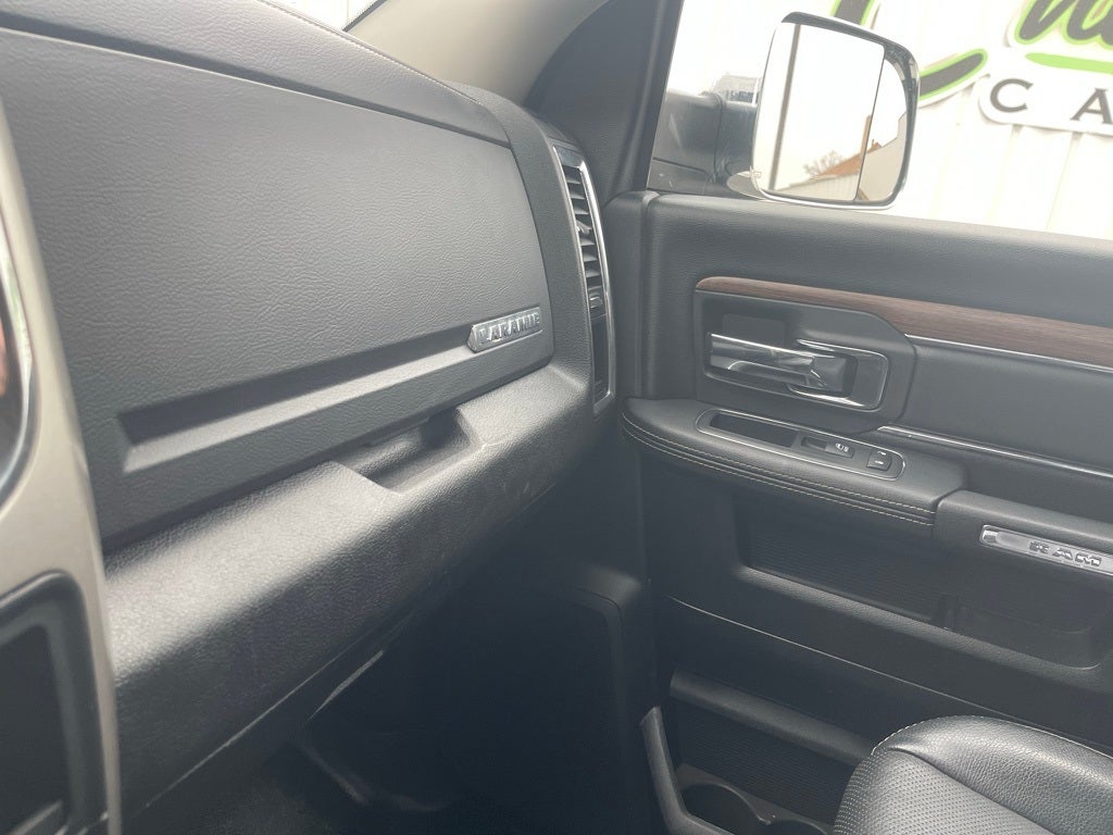 2018 RAM 2500 Laramie Crew Cab 4x4 6'4' Box