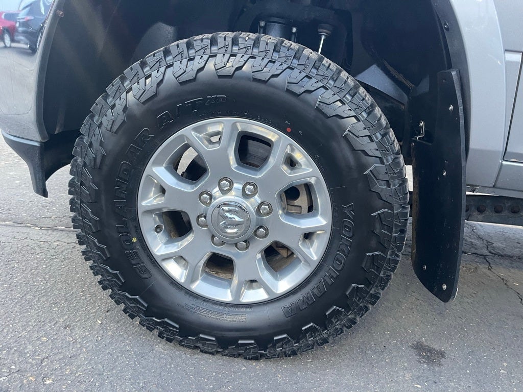 2020 RAM 2500 Laramie Crew Cab 4X4 6'4' Box