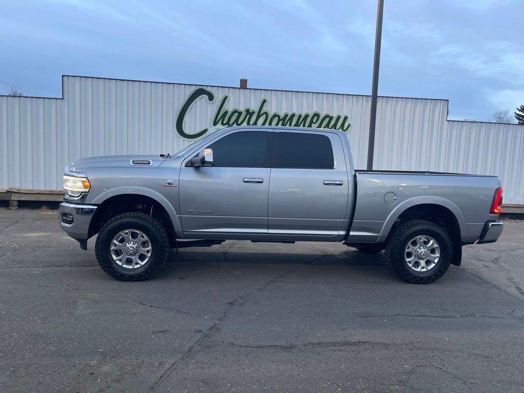 2020 RAM 2500 Laramie Crew Cab 4X4 6'4' Box