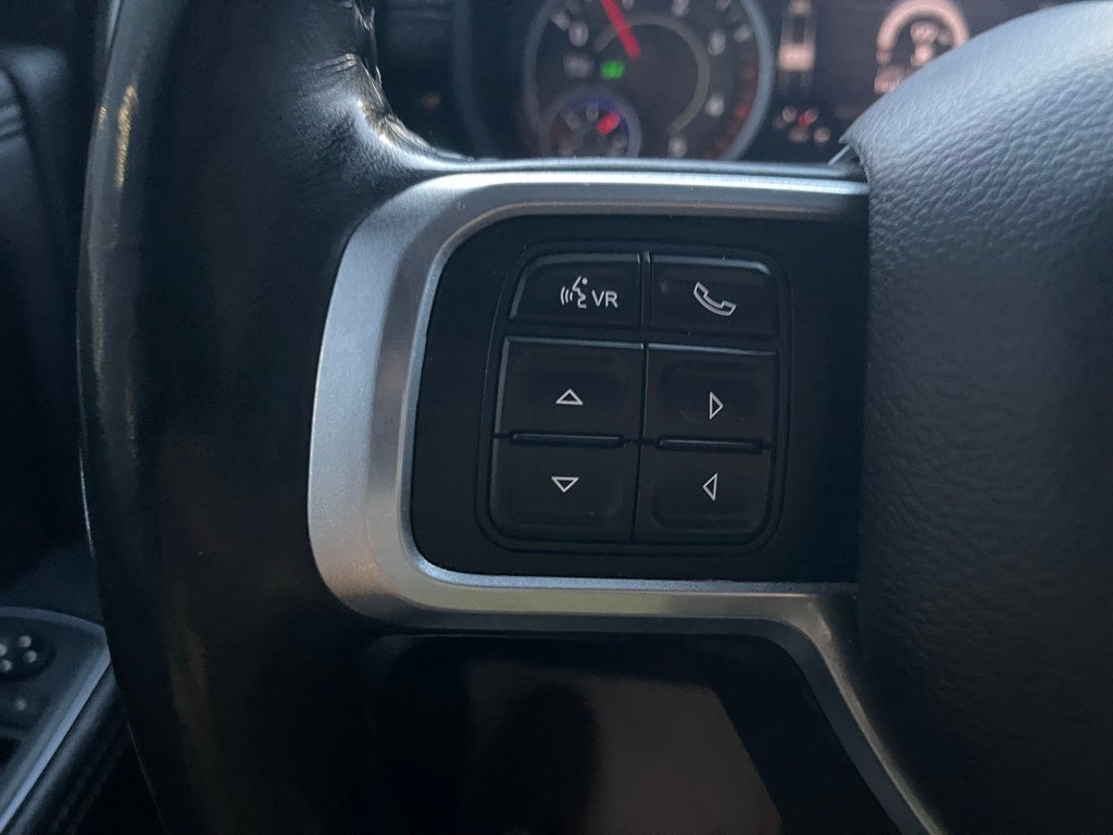 2020 RAM 2500 Laramie Crew Cab 4X4 6'4' Box