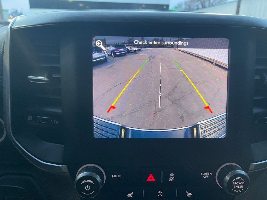 2020 RAM 2500 Laramie Crew Cab 4X4 6'4' Box