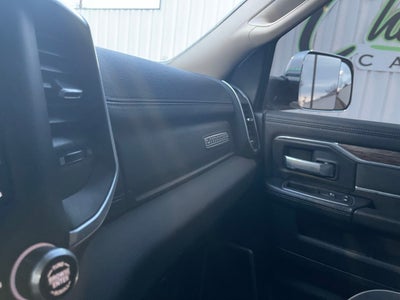 2020 RAM 2500 Laramie Crew Cab 4X4 6'4' Box