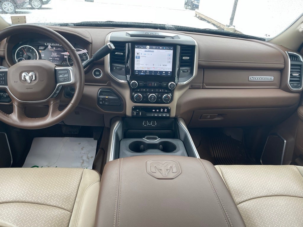 2022 RAM 2500 Laramie Crew Cab 4x4 6'4' Box