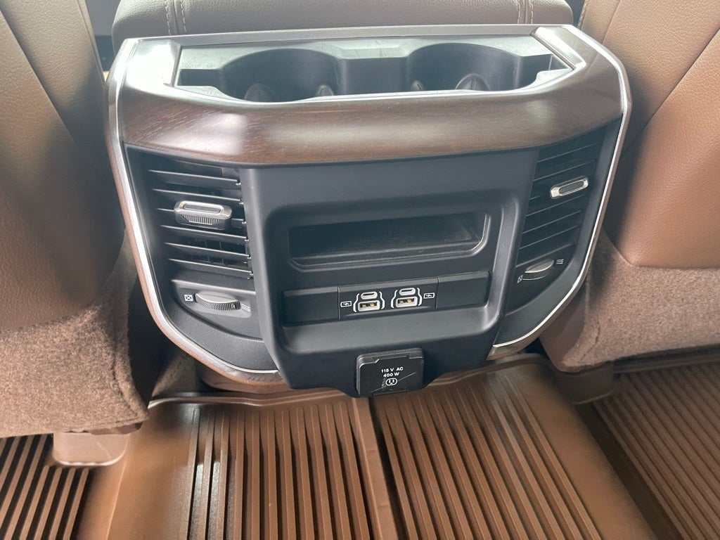 2022 RAM 2500 Laramie Crew Cab 4x4 6'4' Box