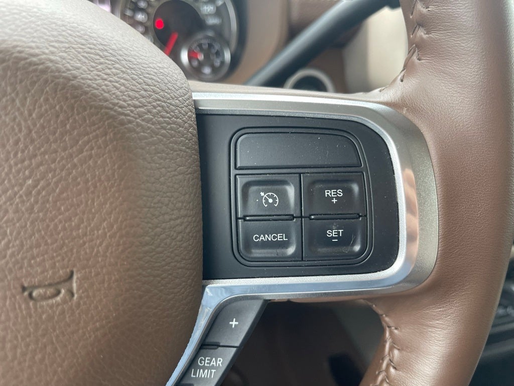 2022 RAM 2500 Laramie Crew Cab 4x4 6'4' Box