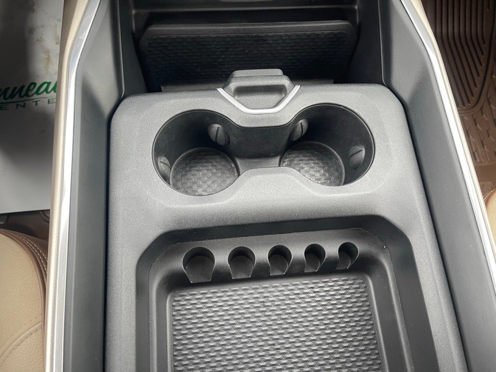 2022 RAM 2500 Laramie Crew Cab 4x4 6'4' Box