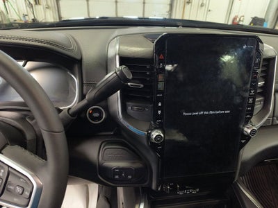 2025 RAM 2500 Laramie Crew Cab 4x4 8' Box