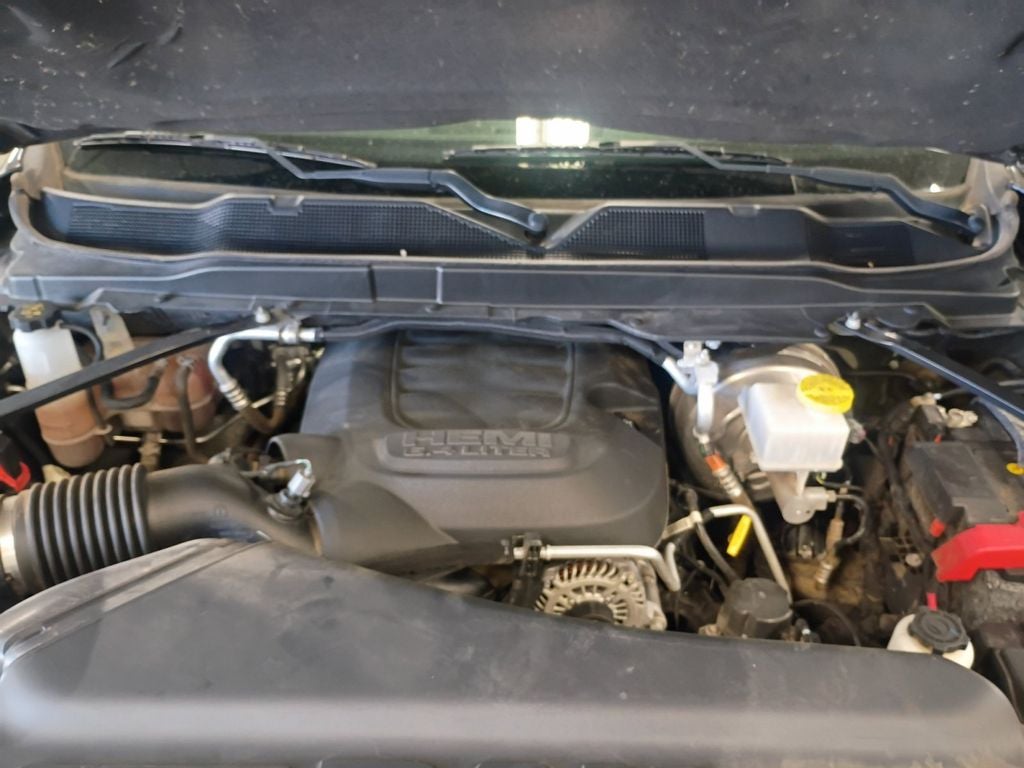 2020 RAM 2500 Laramie Mega Cab 4x4 6'4' Box