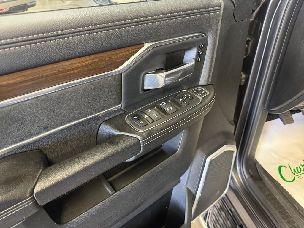 2024 RAM 2500 Laramie Crew Cab 4x4 6'4' Box