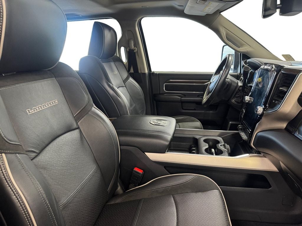 2024 RAM 2500 Laramie Crew Cab 4x4 6'4' Box