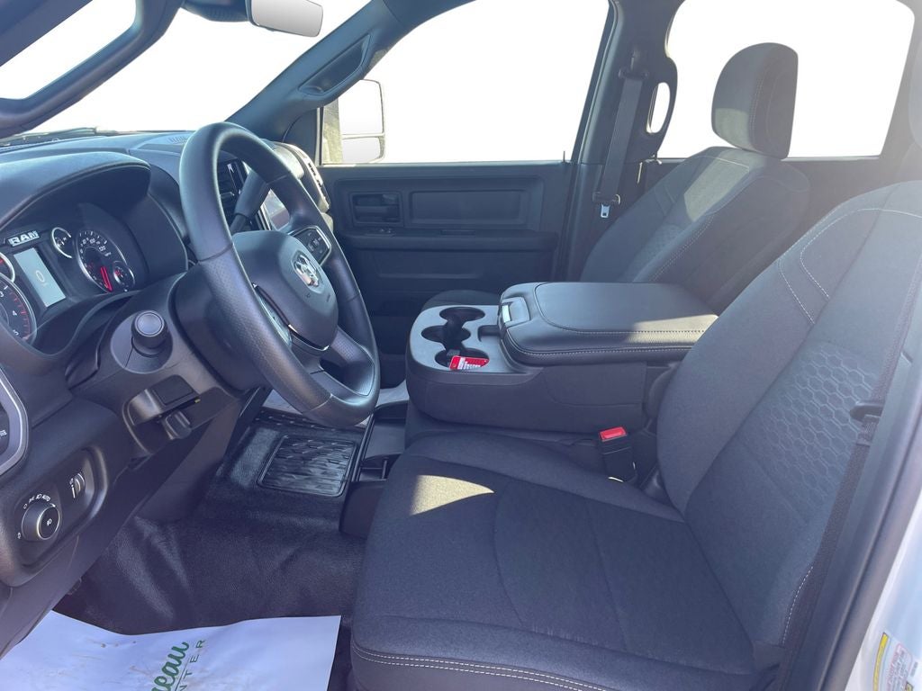 2026 RAM Ram 5500 Chassis Cab RAM 5500 TRADESMAN CHASSIS CREW CAB 4X4 84' CA