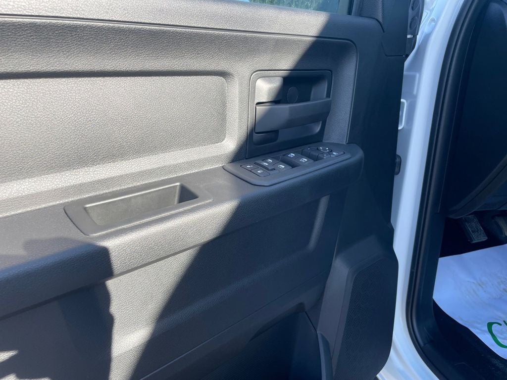 2026 RAM Ram 5500 Chassis Cab RAM 5500 TRADESMAN CHASSIS CREW CAB 4X4 84' CA