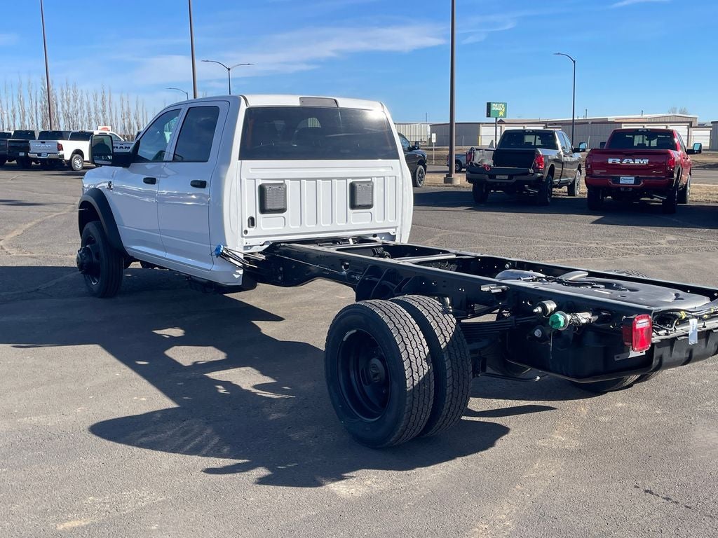 2026 RAM Ram 5500 Chassis Cab RAM 5500 TRADESMAN CHASSIS CREW CAB 4X4 84' CA