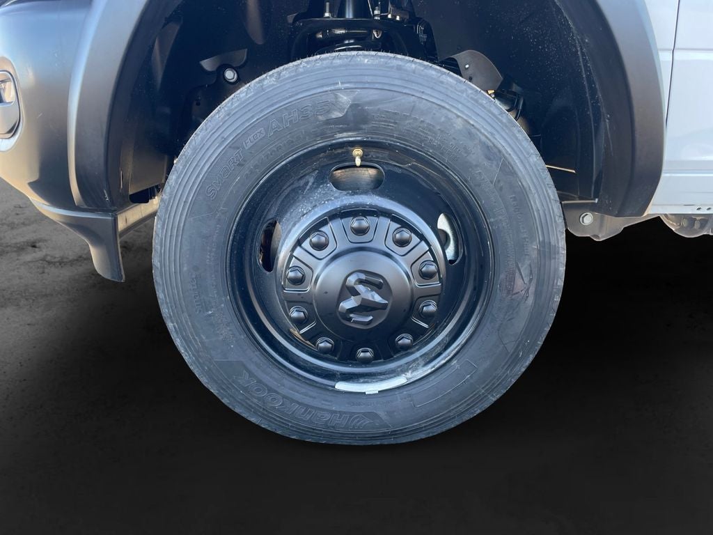 2026 RAM Ram 5500 Chassis Cab RAM 5500 TRADESMAN CHASSIS CREW CAB 4X4 84' CA