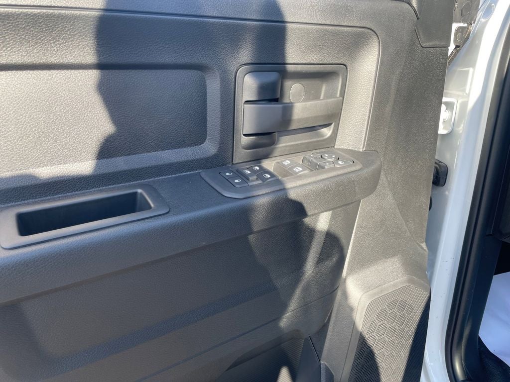 2026 RAM Ram 5500 Chassis Cab RAM 5500 TRADESMAN CHASSIS CREW CAB 4X4 84' CA