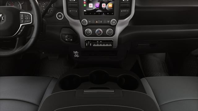 2026 RAM Ram 5500 Chassis Cab RAM 5500 TRADESMAN CHASSIS CREW CAB 4X4 84' CA