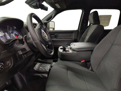 2026 RAM Ram 5500 Chassis Cab RAM 5500 TRADESMAN CHASSIS CREW CAB 4X4 84' CA