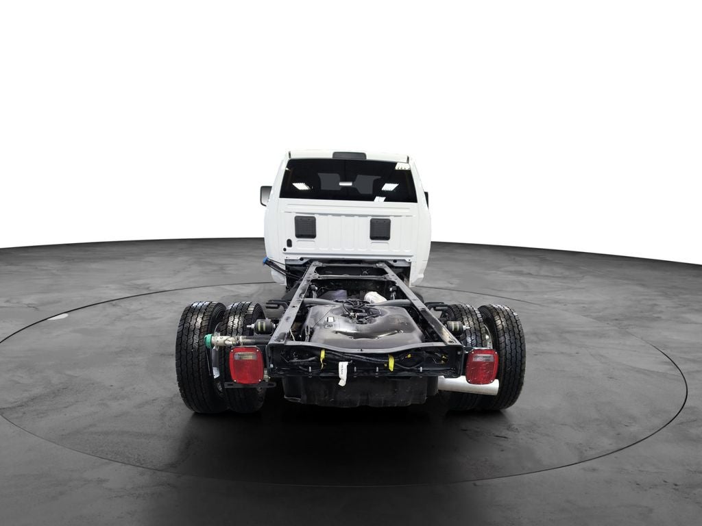 2026 RAM Ram 5500 Chassis Cab RAM 5500 TRADESMAN CHASSIS CREW CAB 4X4 84' CA