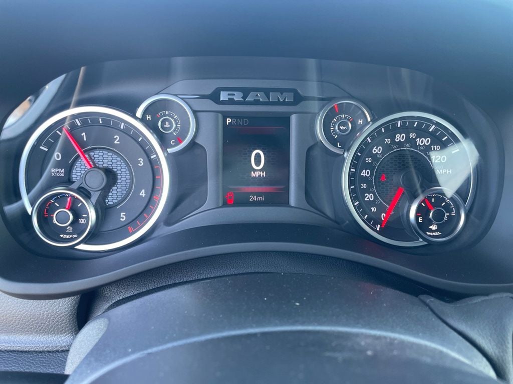 2025 RAM Ram 3500 Chassis Cab RAM 3500 TRADESMAN CREW CAB CHASSIS 4X4 60' CA