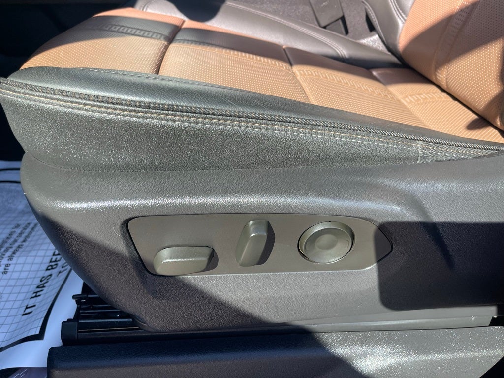 2023 Chevrolet Silverado 1500 4WD Crew Cab Short Bed High Country