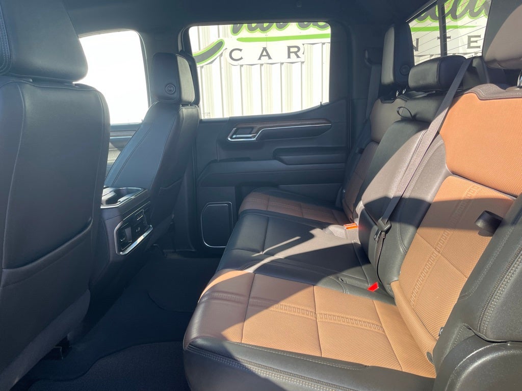 2023 Chevrolet Silverado 1500 4WD Crew Cab Short Bed High Country